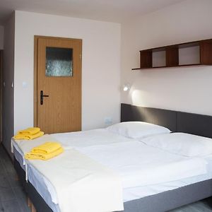 Dreibettzimmer